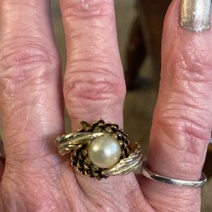 Vintage faux Pearl ring adjustable